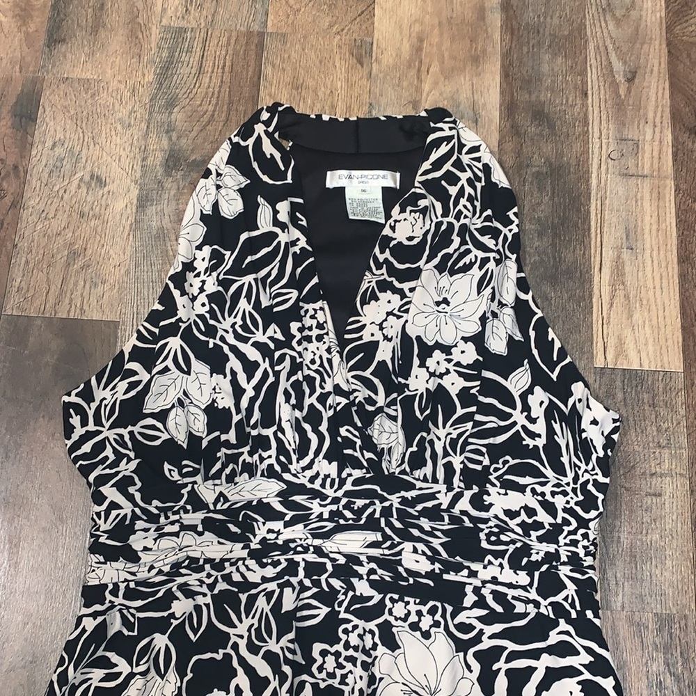 Evan-Picone Sleeveless Dress. Size 16 - Picture 5 of 7